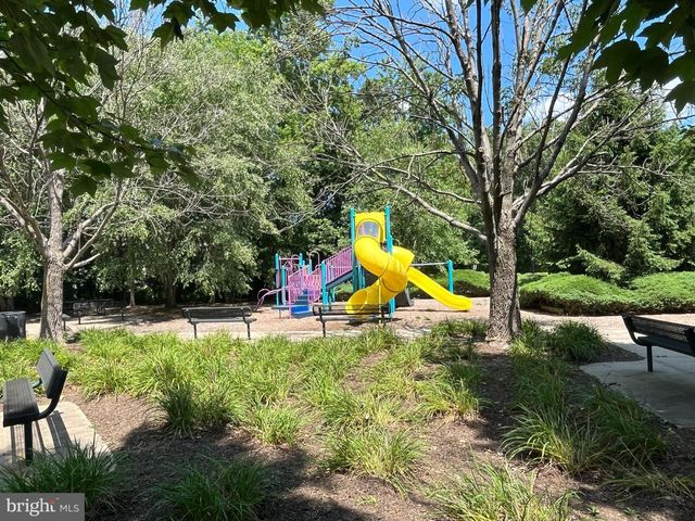 22 NORMANDY, Princeton Junction, NJ 08550