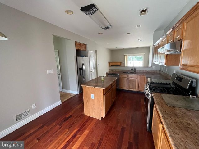 22 NORMANDY, Princeton Junction, NJ 08550