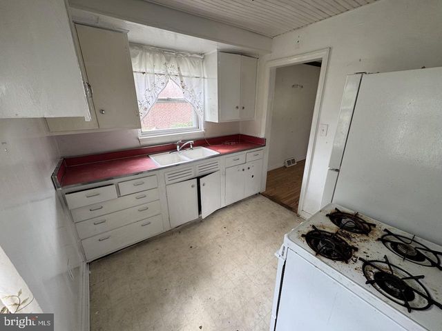 500 WINSTON AVE, Wilmington, DE 19804