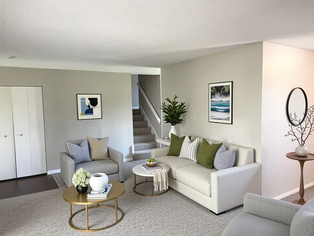 22526 Clarendon Avenue, Richton Park, IL 60471