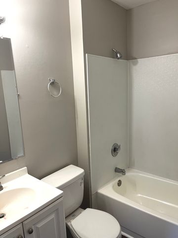 22526 Clarendon Avenue, Richton Park, IL 60471