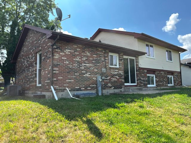 22526 Clarendon Avenue, Richton Park, IL 60471