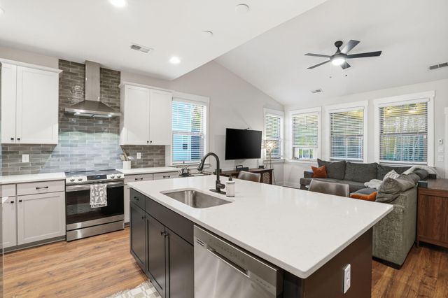 5106 Park Creek Avenue, North Charleston, SC 29418