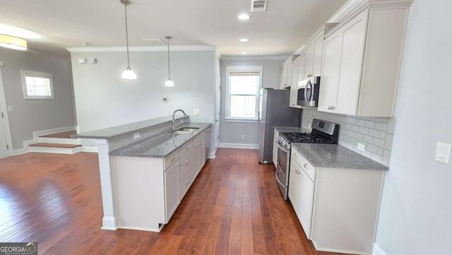 2339 Village Grove Drive, Suwanee, GA 30024