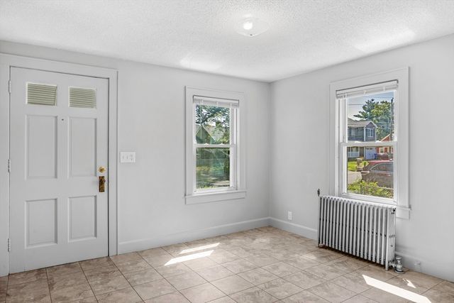 154 Lamont St, Springfield, MA 01119