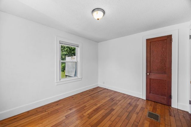 154 Lamont St, Springfield, MA 01119