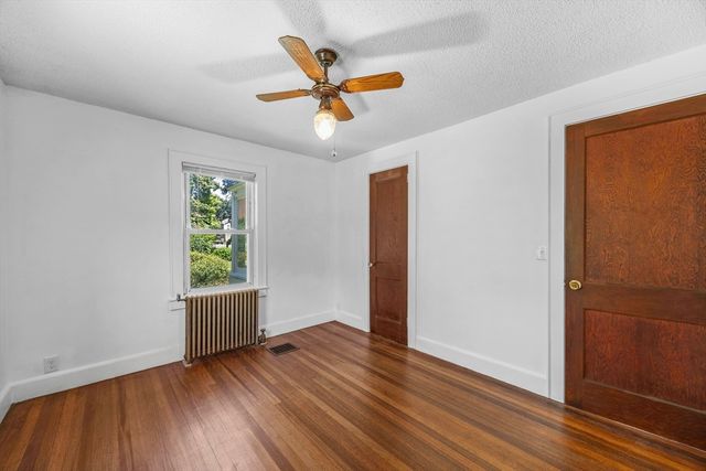 154 Lamont St, Springfield, MA 01119