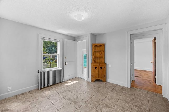 154 Lamont St, Springfield, MA 01119
