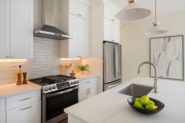 28 Swan Ave. 1, Boston, MA 02128