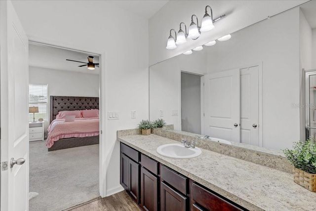 806 HIGHGATE OAKS PLACE, Seffner, FL 33584