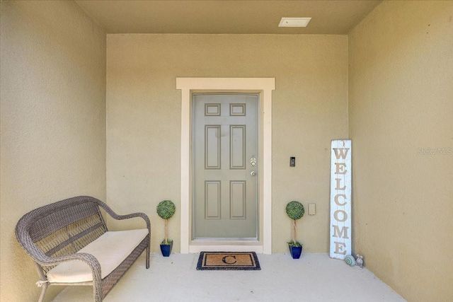 806 HIGHGATE OAKS PLACE, Seffner, FL 33584