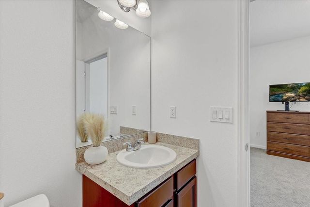 806 HIGHGATE OAKS PLACE, Seffner, FL 33584