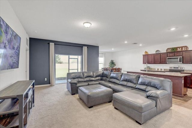 806 HIGHGATE OAKS PLACE, Seffner, FL 33584
