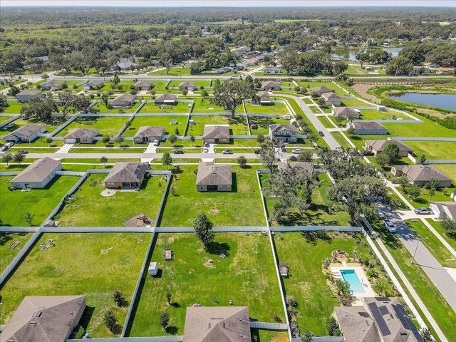 806 HIGHGATE OAKS PLACE, Seffner, FL 33584