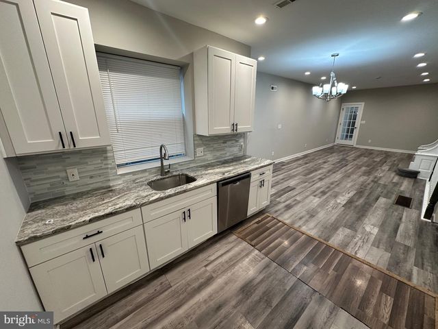 5619 N 15TH ST, Philadelphia, PA 19141