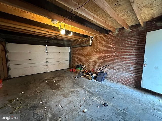 5619 N 15TH ST, Philadelphia, PA 19141