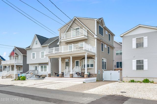 222 3rd Avenue, Ortley Beach, NJ 08751