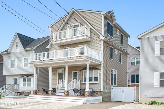 222 3rd Avenue, Ortley Beach, NJ 08751