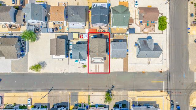 222 3rd Avenue, Ortley Beach, NJ 08751