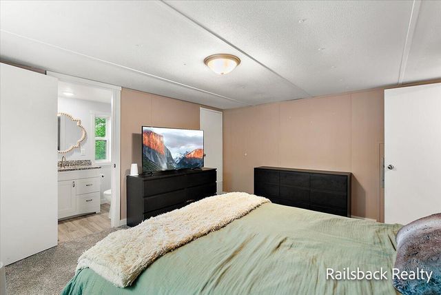 14700 Hanna Avenue NE, Cedar Springs, MI 49319