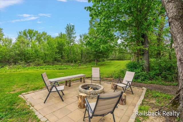 14700 Hanna Avenue NE, Cedar Springs, MI 49319