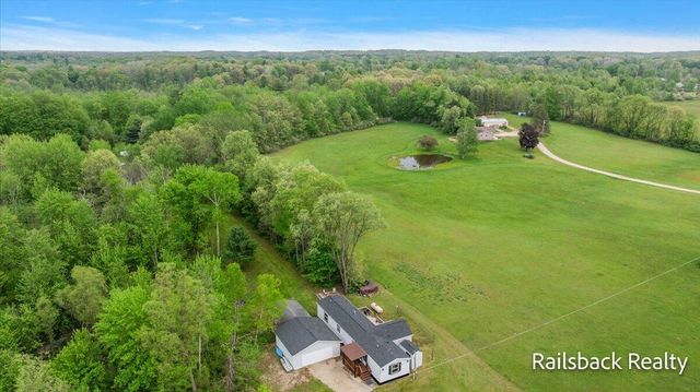 14700 Hanna Avenue NE, Cedar Springs, MI 49319