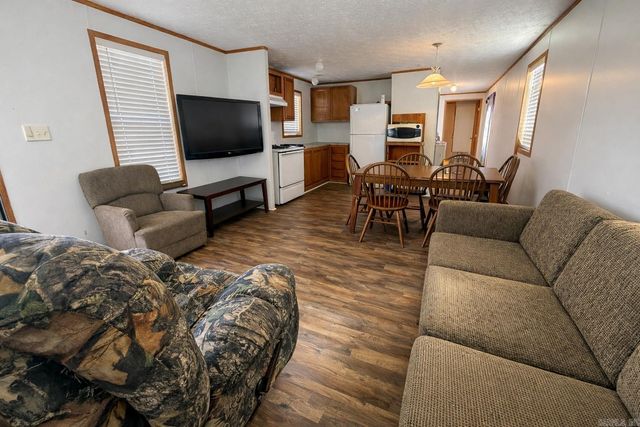 195 Emery Bluff Spur, Pangburn, AR 72121