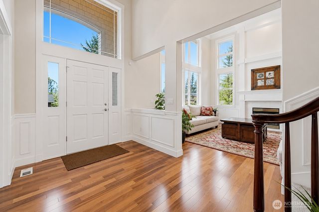 24121 NE 1st Place, Sammamish, WA 98074