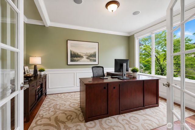 24121 NE 1st Place, Sammamish, WA 98074