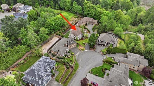 24121 NE 1st Place, Sammamish, WA 98074