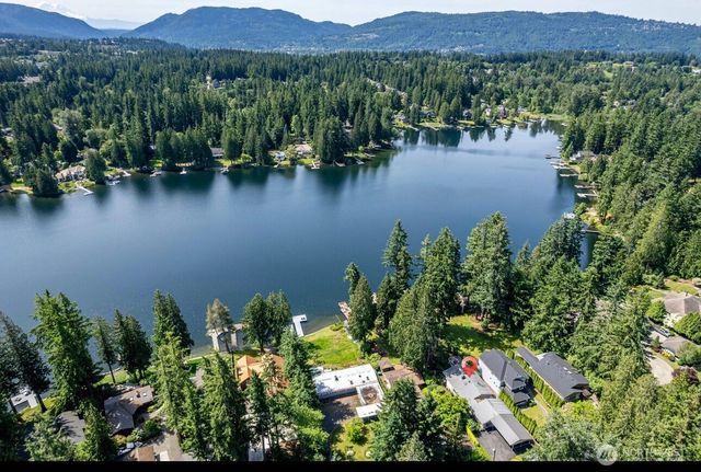 24121 NE 1st Place, Sammamish, WA 98074