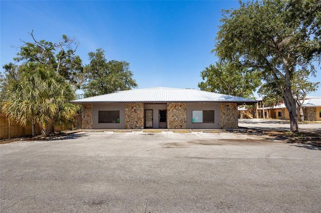 11213 N NEBRASKA AVENUE C406, Tampa, FL 33612