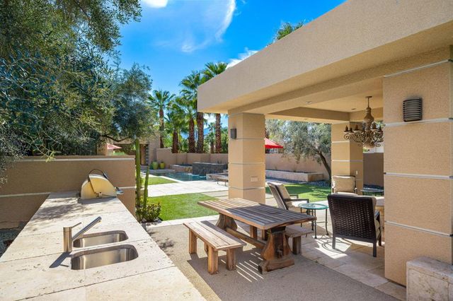 12165 Turnberry Drive, Rancho Mirage, CA 92270