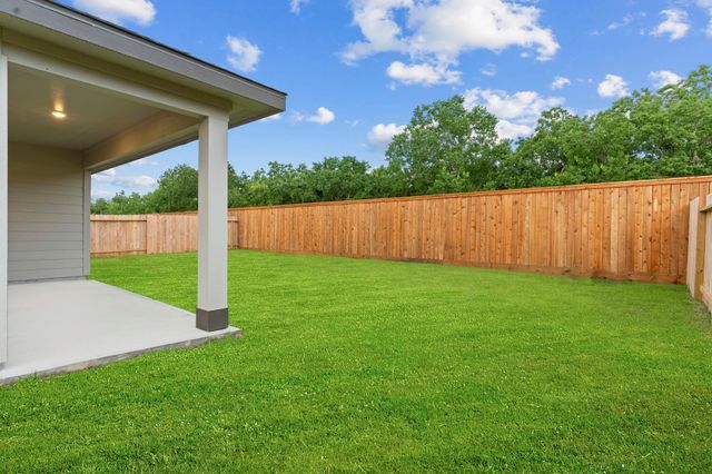 1511 Splashing Wave Drive, Iowa Colony, TX 77583