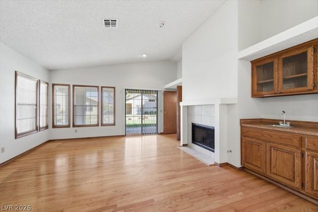 7812 Canoe Lane, Las Vegas, NV 89145