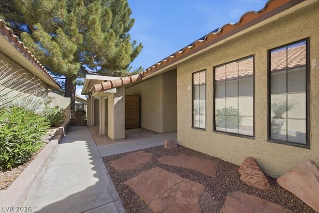 7812 Canoe Lane, Las Vegas, NV 89145