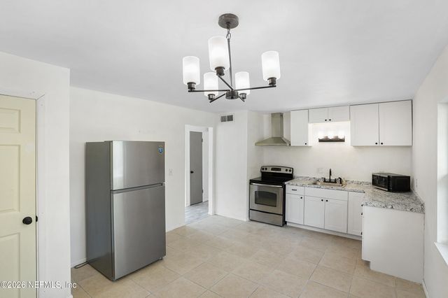 111 ELM Avenue, Palatka, FL 32177