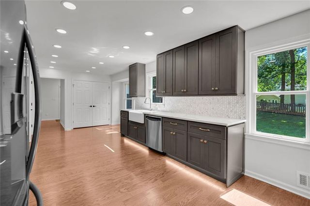 167 Knollwood Drive NW, Marietta, GA 30064