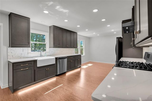 167 Knollwood Drive NW, Marietta, GA 30064