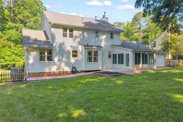 167 Knollwood Drive NW, Marietta, GA 30064