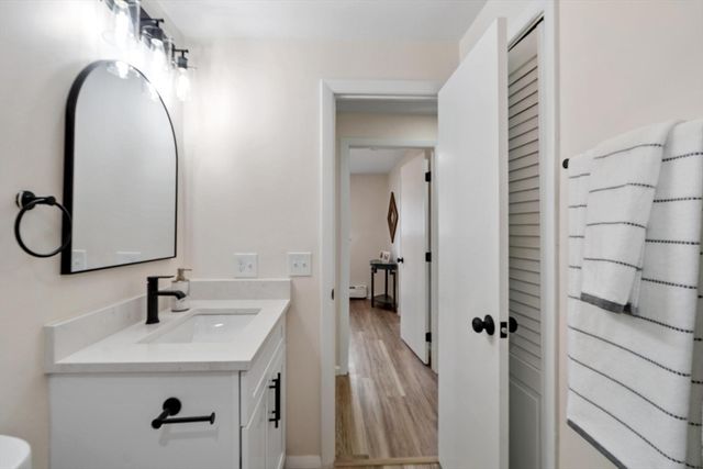 17 York Ave, Westford, MA 01886