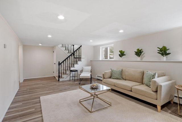 17 York Ave, Westford, MA 01886