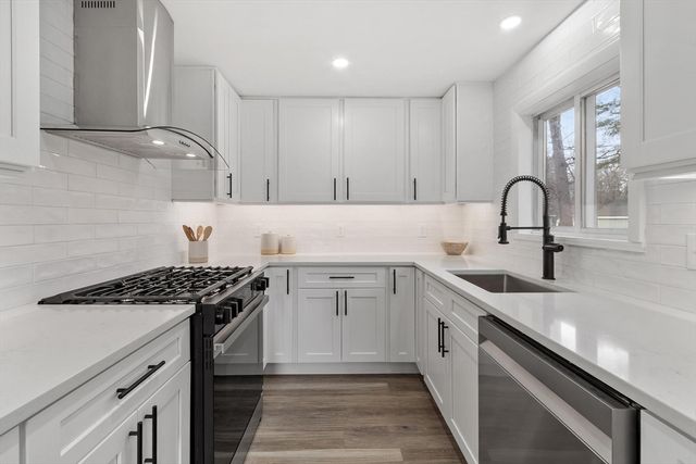 17 York Ave, Westford, MA 01886