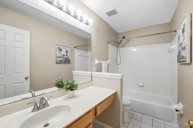 5715 Summerfield Court, Liberty Twp, OH 45044