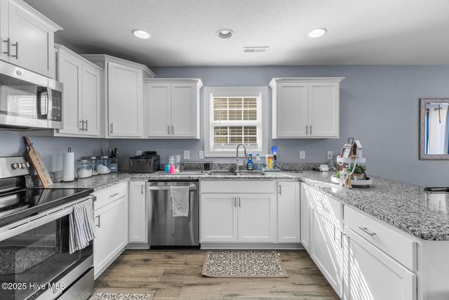 384 Water Wagon Trail, Jacksonville, NC 28546