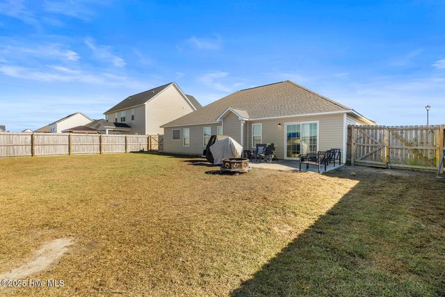 384 Water Wagon Trail, Jacksonville, NC 28546