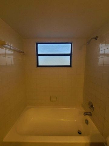 1517 Lake Crystal Drive E, West Palm Beach, FL 33411