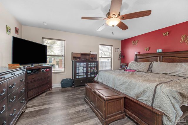 6508 Fall St, Milton, FL 32570