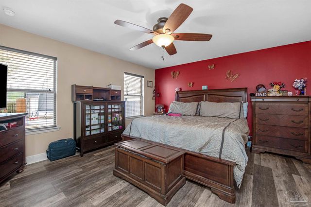 6508 Fall St, Milton, FL 32570