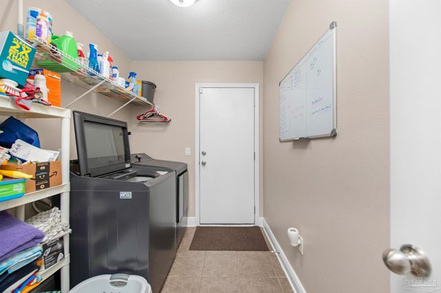 6508 Fall St, Milton, FL 32570